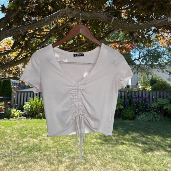 SHEIN Tops - Shein Cropped Top